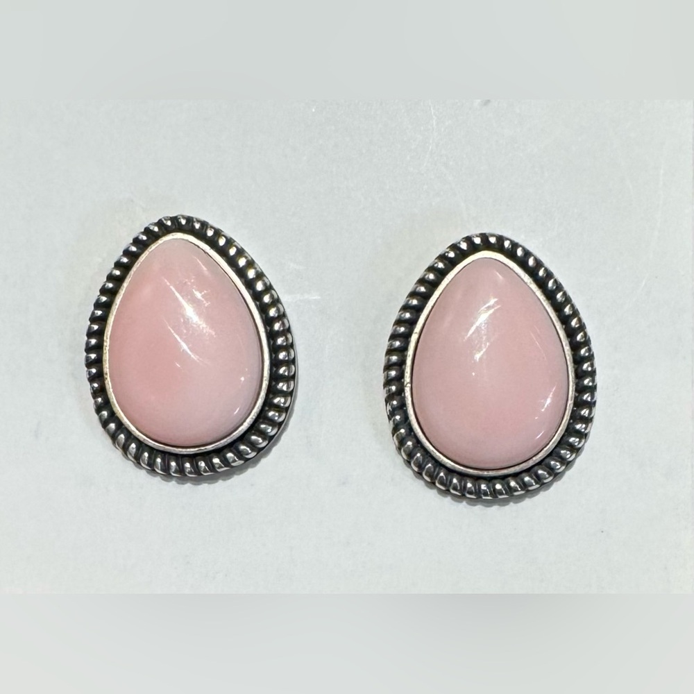 Queen Conch Sterling Silver Post Earrings